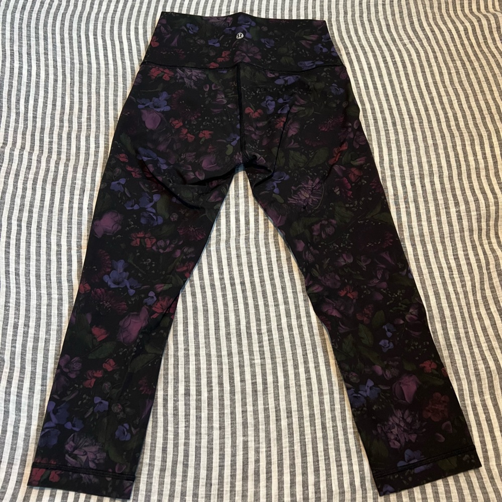 Lululemon Wunder Under Crop